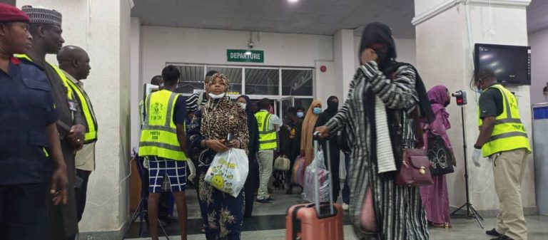 First batch of Nigerian evacuees arrive Abuja